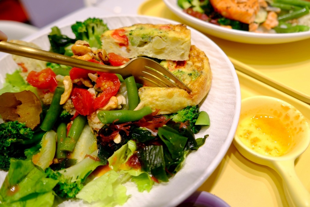 善導寺美食｜上班族午餐救星！這不是吃草，是能當正餐的「溫沙拉