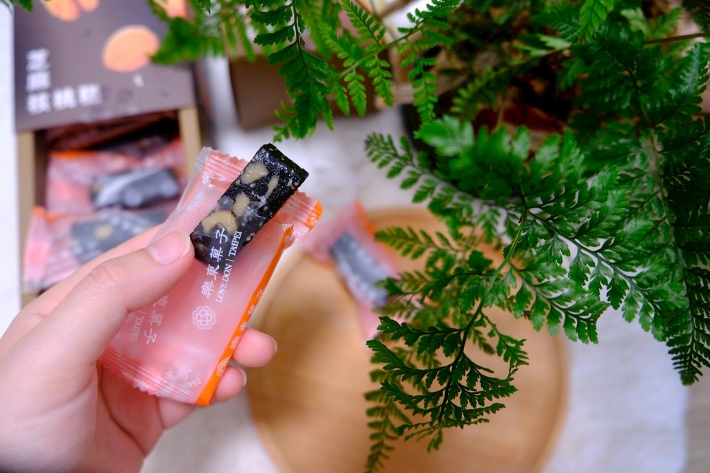 2026春節禮盒開箱✨樂東菓丼：夏威夷豆塔界的天花板？馬年送