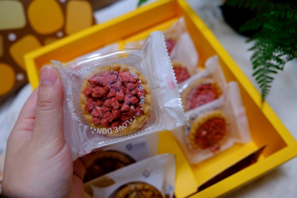 2026春節禮盒開箱✨樂東菓丼：夏威夷豆塔界的天花板？馬年送