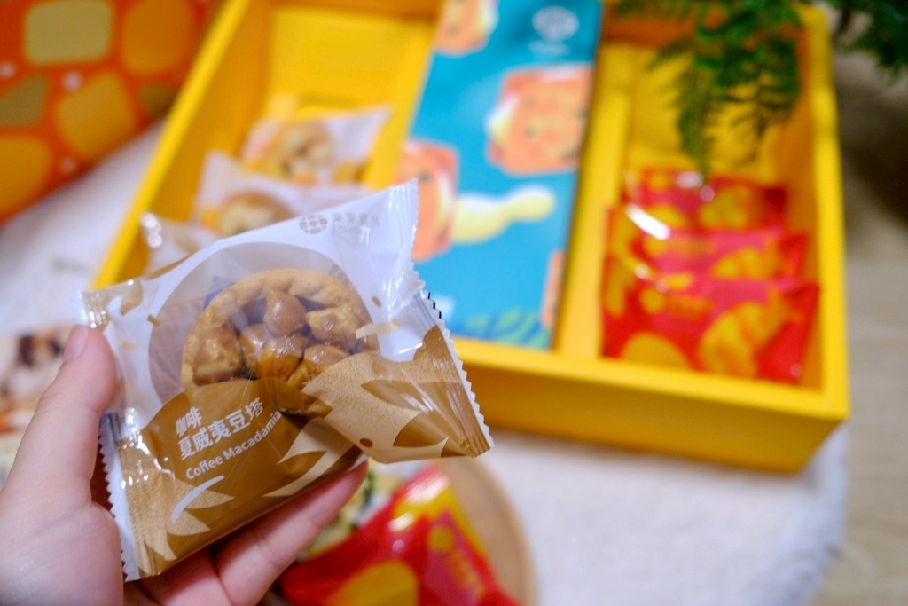 2026春節禮盒開箱✨樂東菓丼：夏威夷豆塔界的天花板？馬年送