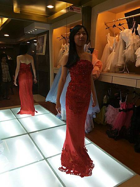 王品(品卓)婚紗~挑五套婚紗_8700.jpg 王品(品卓)婚紗~挑五套婚紗_8700.jpg