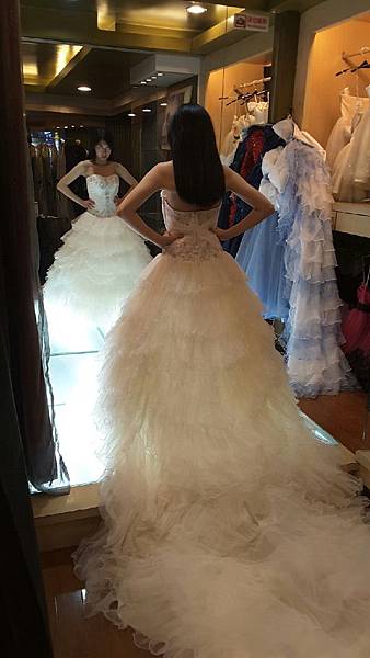 王品(品卓)婚紗~挑五套婚紗_1608.jpg 王品(品卓)婚紗~挑五套婚紗_1608.jpg