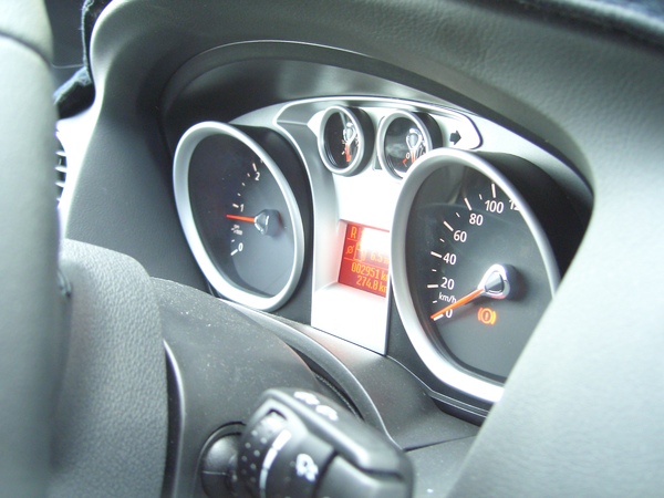 FOCUS POWERSHIFT 儀表板 FOCUS POWERSHIFT 儀表板