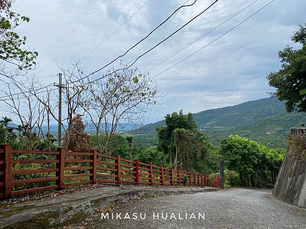 2022花蓮必吃餐廳 月廬梅子雞 月廬2022菜單 月廬餐停環境 風景介紹