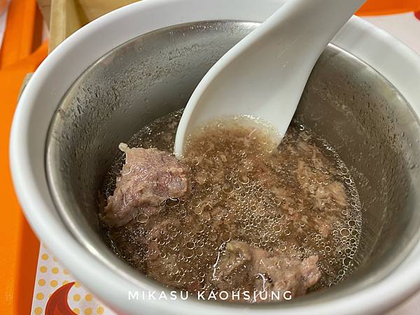 高雄鼓山區聚餐餐廳 真籠國際連鎖餐飲 蒸籠美食大亂鬥 港點 鹹湯 甜湯 蒸籠煲飯煲湯