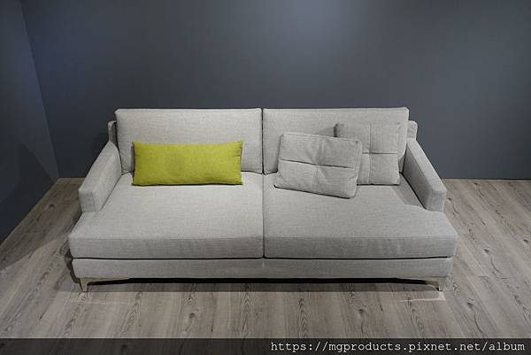 爵品訂製家具Bellport sofa.JPG