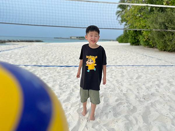 LINE_ALBUM_20240212-Maldives day2 seasalt晚餐沙灘排球_240221_362.jpg