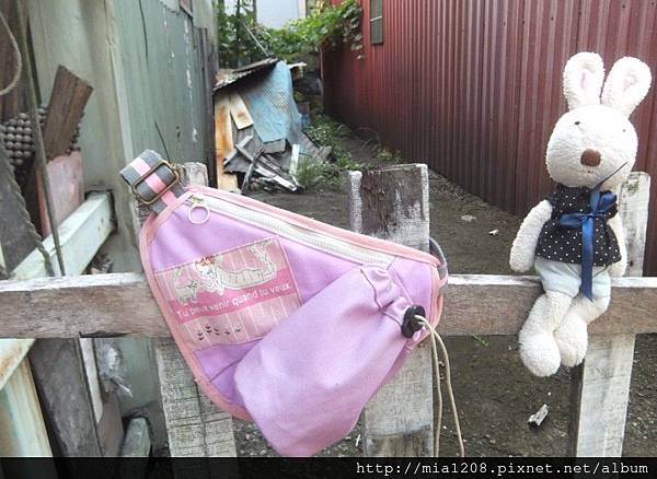 休閒肩腰包1.JPG 休閒肩腰包1.JPG