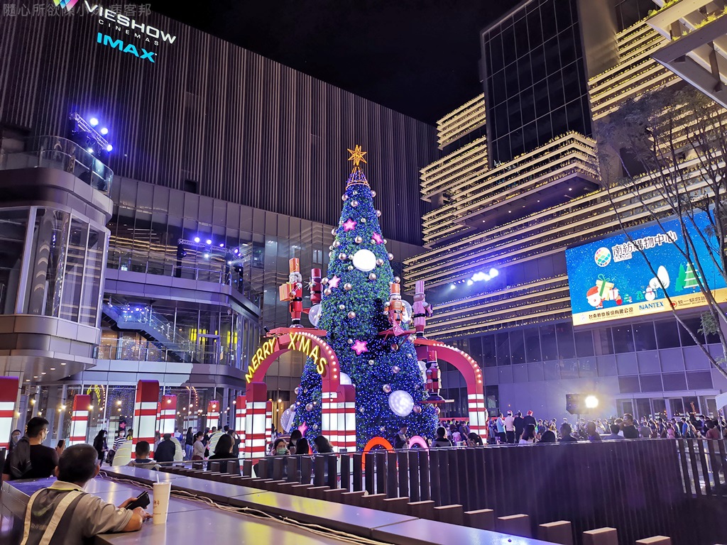 南紡聖誕點燈03.jpg 南紡聖誕點燈03.jpg