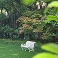 宋慶齡故居-宋慶齡經常休憩的白色椅子.JPG