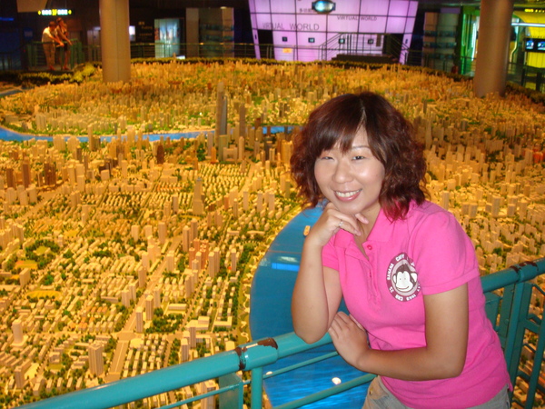 城市規劃館-整個上海市的模型，找找看自己居住的地方.JPG