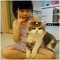 20130531小Ｍｏ立馬給小靛貓一張＂好寶寶貼紙＂