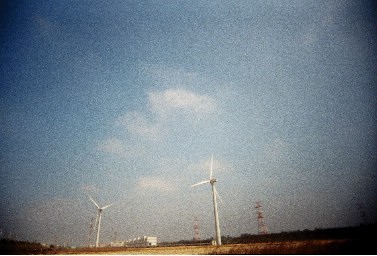 t002-011.jpg