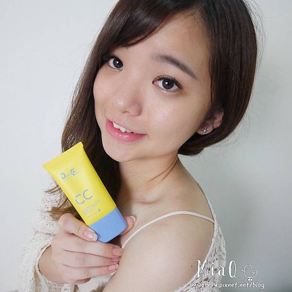 【夏日防曬】DF美肌醫生 白夏菊超透亮防曬CC霜SPF50+，打造超透亮素顏裸光肌 (13).JPG