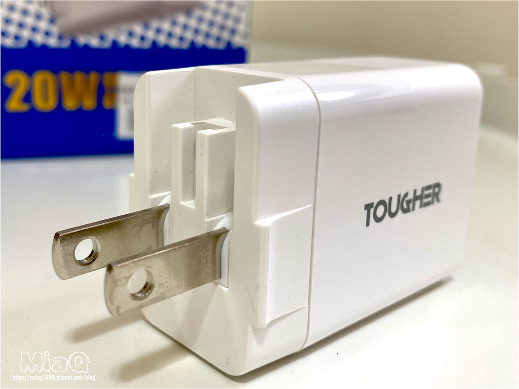 蘋果安卓系統都能使用的快充頭推薦「TOUGHER PD+QC雙孔快充頭」，安全防護、 快速充電，國際電壓通用 (3).JPG