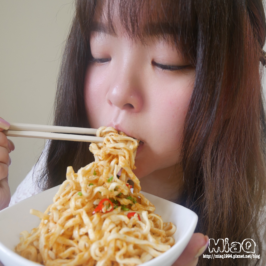 經典台灣家常菜輕鬆上菜，彷彿現煮的宅配美食！秋紅饗鹹蛋黃拌麵、胡椒豬肚雞、蒜惹辣椒醬、蒜惹小魚辣醬 (8).JPG