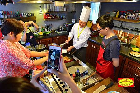 輕鬆上菜美食教學 住民宿吃美食 宜蘭民宿 米卡洛羅東民宿