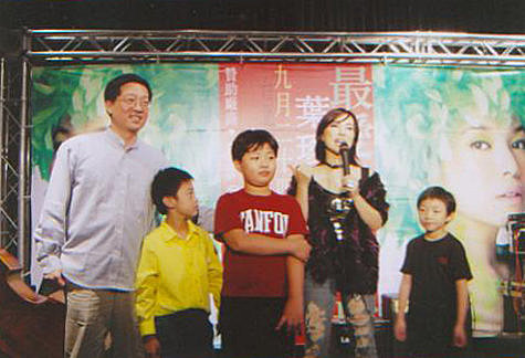 1362583041-2346636689