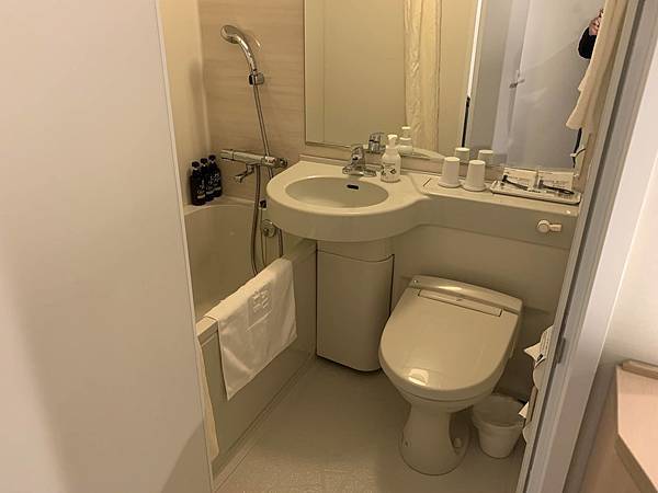 京都相鐵八條口房間浴室 pic15.JPG