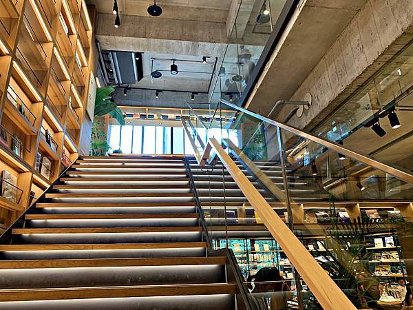 台中蔦屋書店書牆 台中蔦屋書店書牆