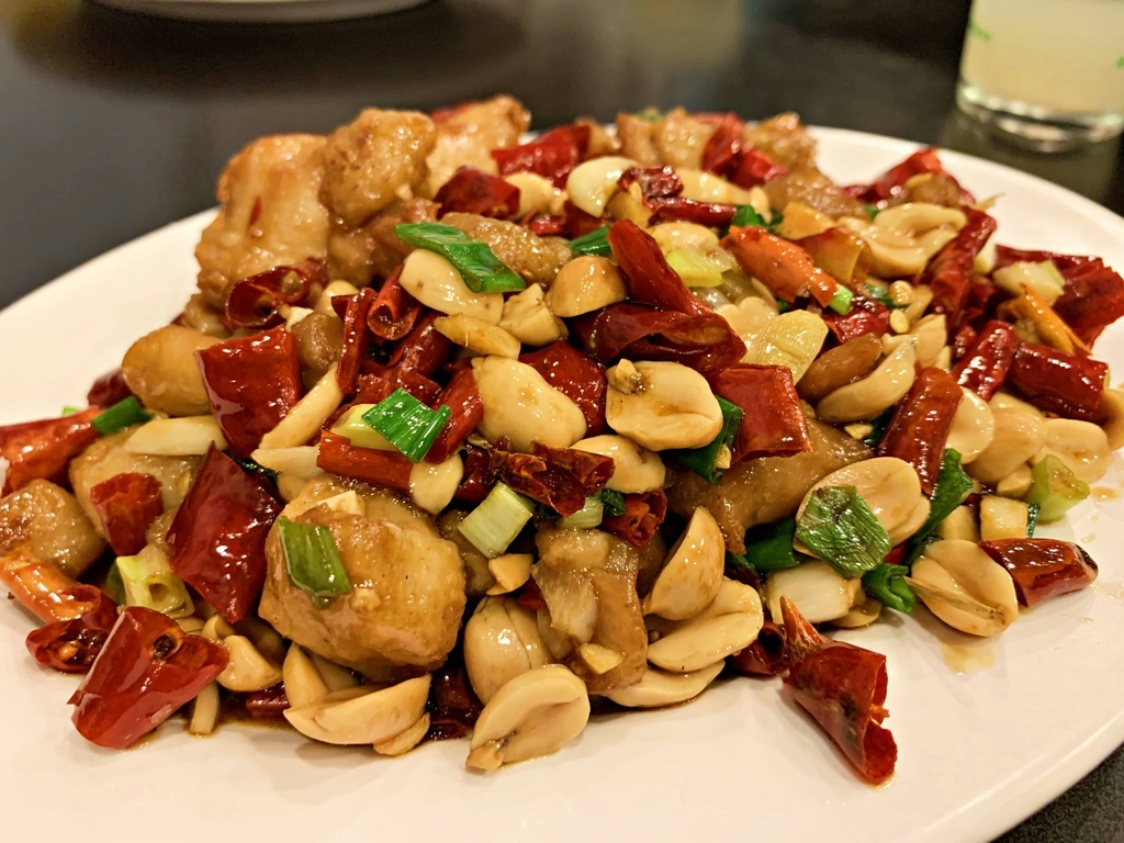 紅翻天_宮保雞丁 紅翻天_宮保雞丁