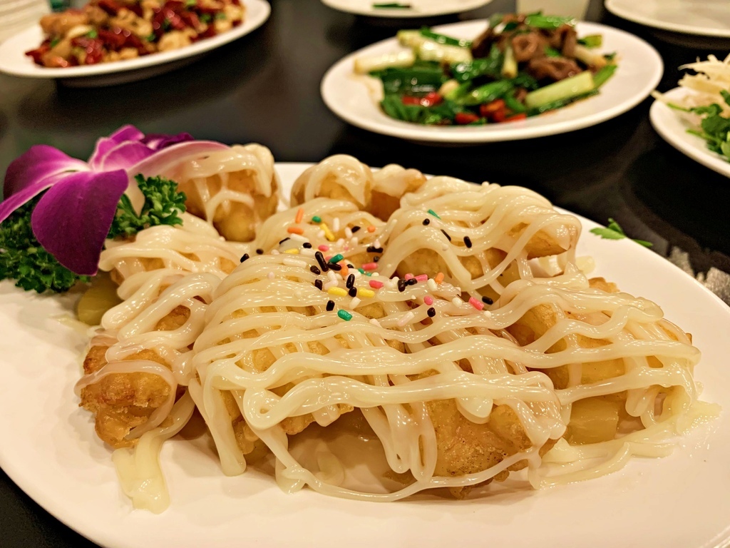 紅翻天_鳳梨蝦球 紅翻天_鳳梨蝦球