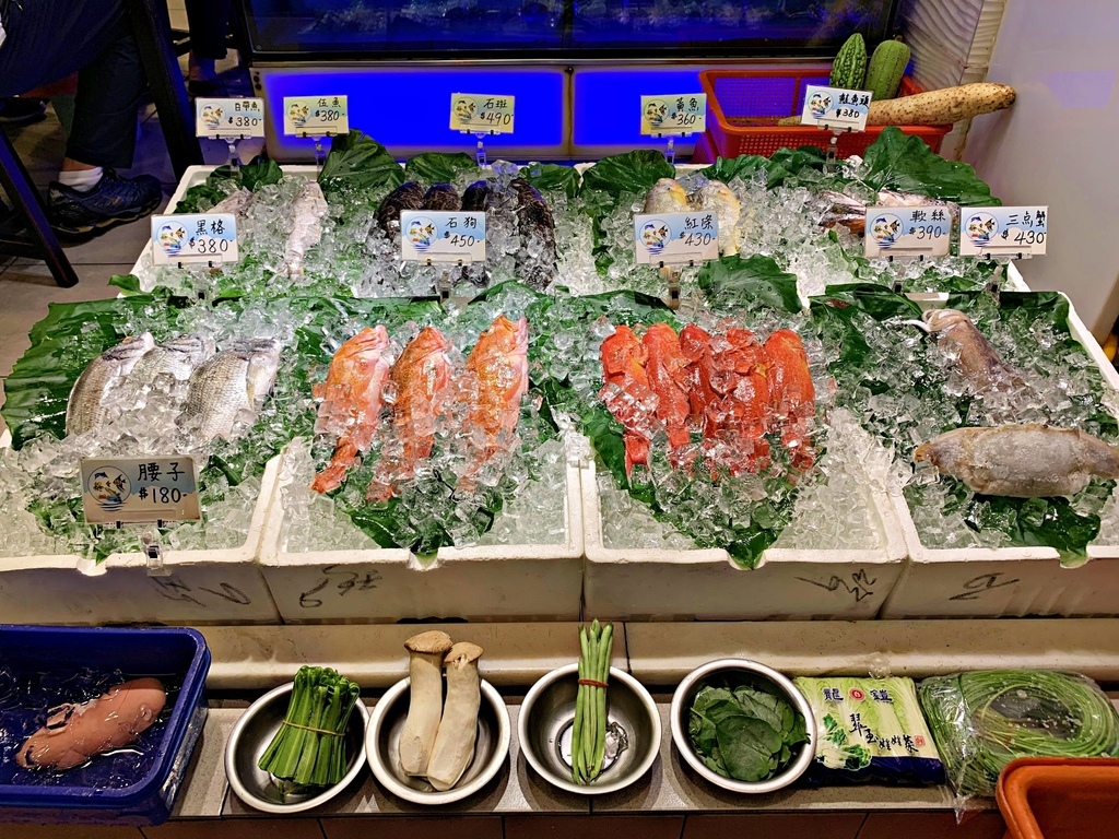 紅翻天_鮮魚 紅翻天_鮮魚