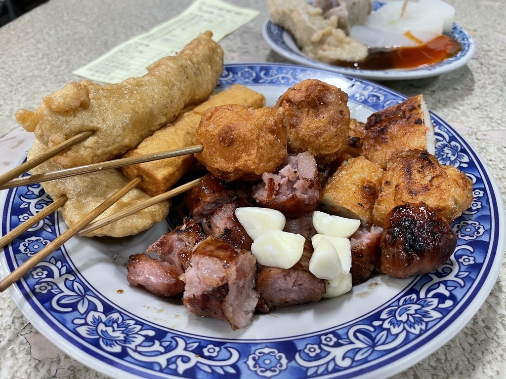 [食記] 台南阿輝黑輪 好吃便宜份量足