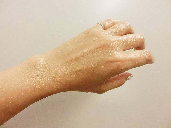 卡芮詩TRIND頂級手足