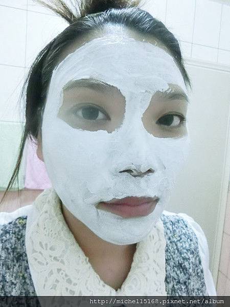 Kose蔻絲媚影植淬白潤肌精透白美膚泥 Kose蔻絲媚影植淬白潤肌精透白美膚泥