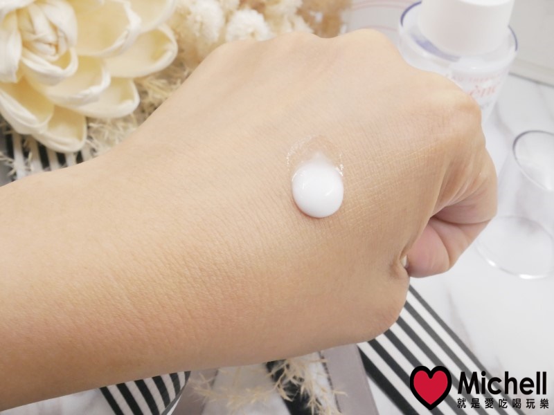 雅漾24H全效活泉保濕精華 雅漾24H全效活泉保濕精華