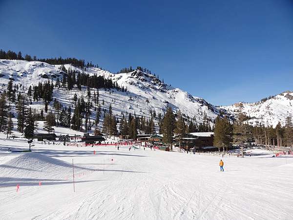 旅遊 北加州滑雪場比較分析與心得推薦 North Cal Ski Resorts Michelle 米雪兒奇幻樂園 痞客邦