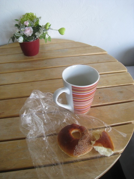 早餐是昨天的木村屋紅豆麵包