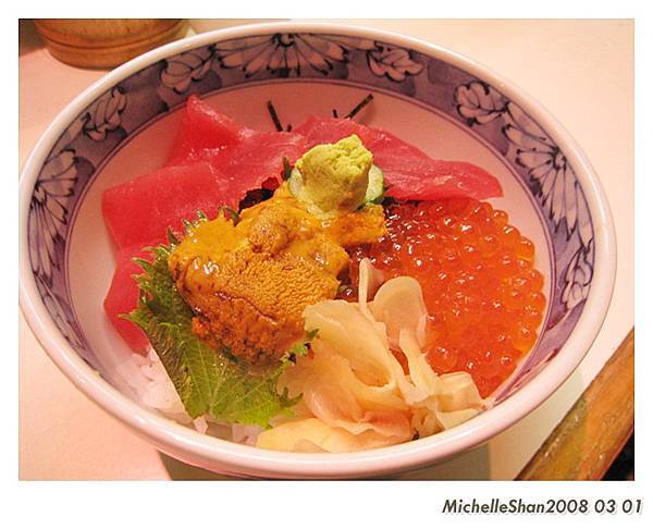 三種丼(鮪魚+海膽+鮭魚卵)