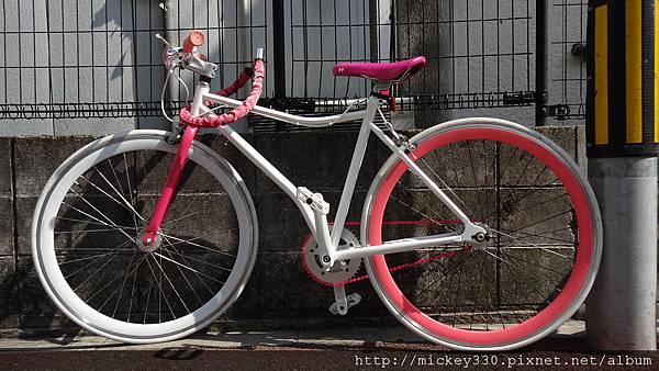 日本街頭總有繽紛物~多美的自行車