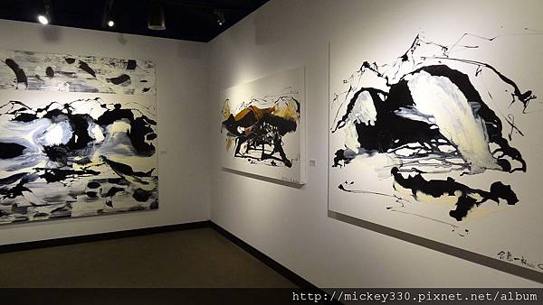 2012 8 4合氣一相瑪馨玲三人展(有小部份李善單老師與其它藝作)~817@寶勝畫廊敦化北路 (3)