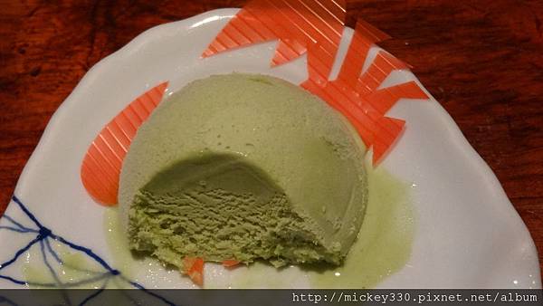2012 11東京行~再度吃道樂螃蟹大套餐~冰淇淋紙都是剪成蟹~好好吃的各種生熟烤煮做法  (9)
