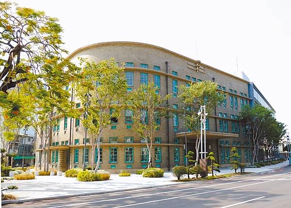 img-1600831660-49066.jpg img-1600831660-49066.jpg