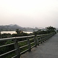 清晨七點的永福橋下河濱腳踏車道