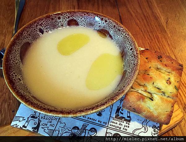 IMG_1113.JPG IMG_1113.JPG