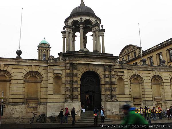 canon287.jpg canon287.jpg