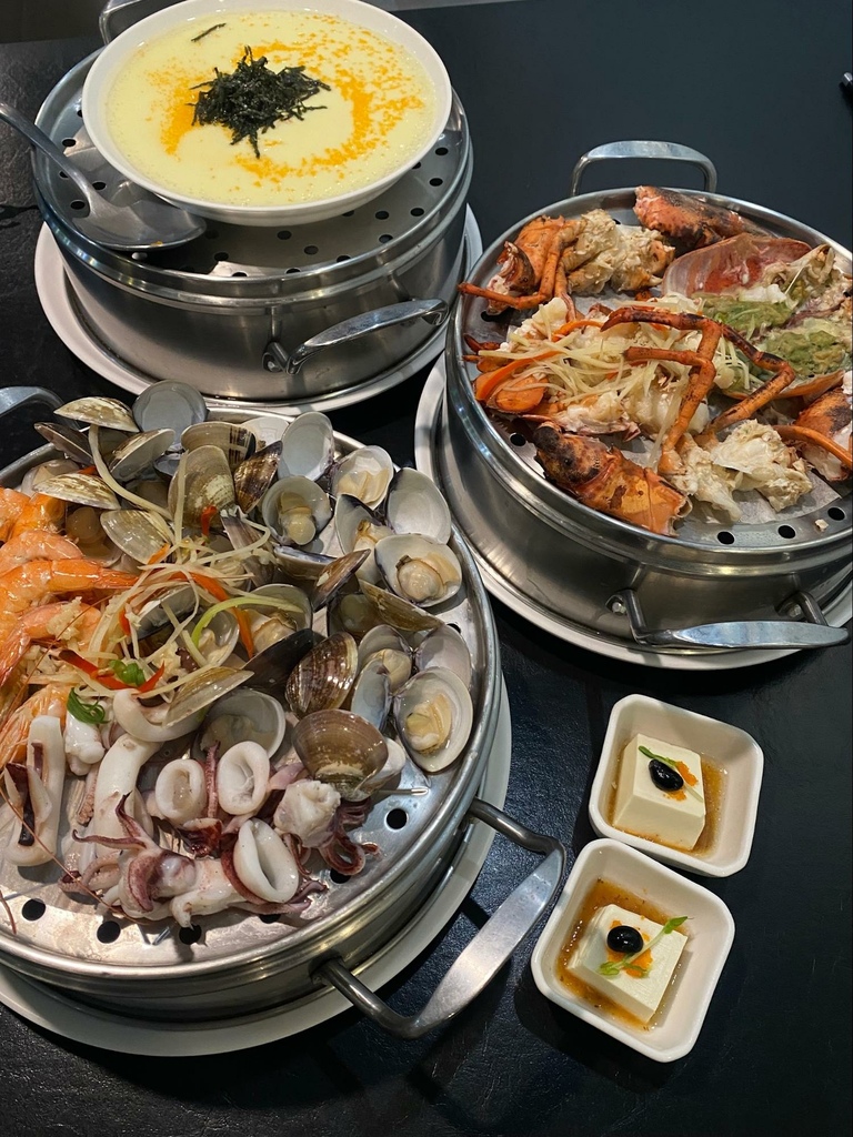 #我來開箱 🦞🦞人均$1140可以吃到龍蝦合菜蒸天下海鮮蒸氣