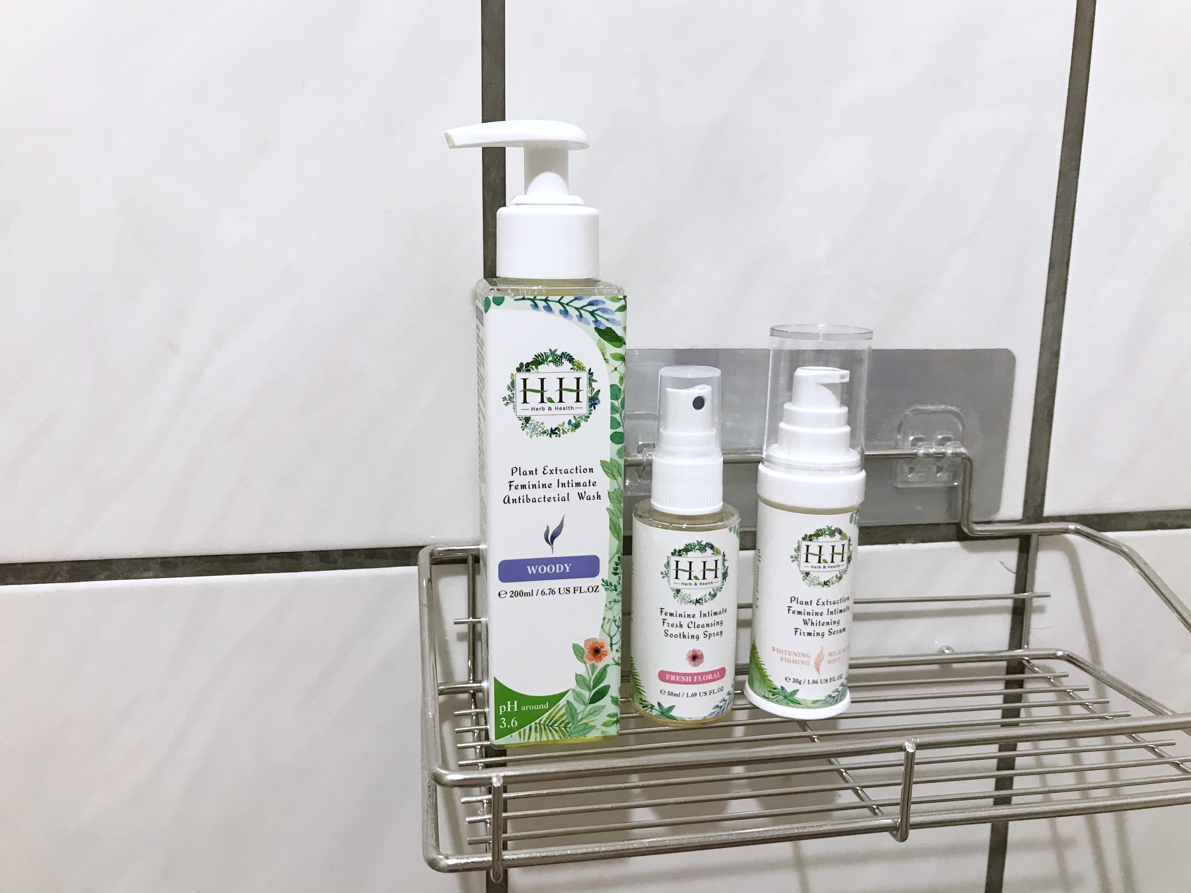 HH私密保養 HH私密保養【進階呵護組】的植萃抗菌潔淨露、潔淨舒緩噴霧、植萃美白緊緻凝露