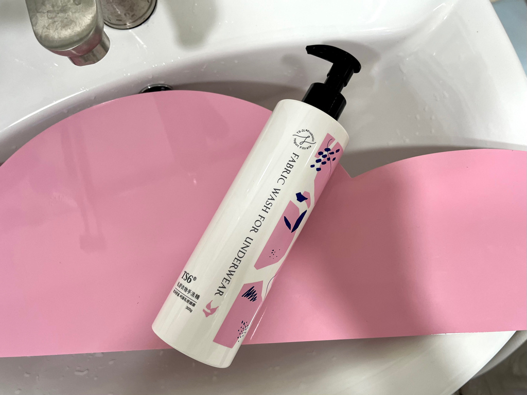 TS6私舒衣物手洗精 外包裝是按壓式壓頭