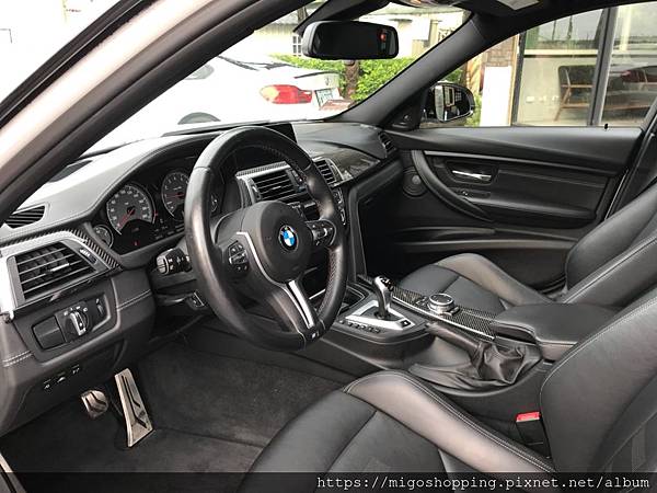 美規外匯車bmw M3開箱 美規外匯車bmw M3回台介紹 Bmw M3評價及規格配備 外匯車商推薦la 桃園車庫 台北桃園新竹台中彰化台南高雄屏東 中古車二手車估價收購舊車回估大盤車商 Pchome 個人新聞台