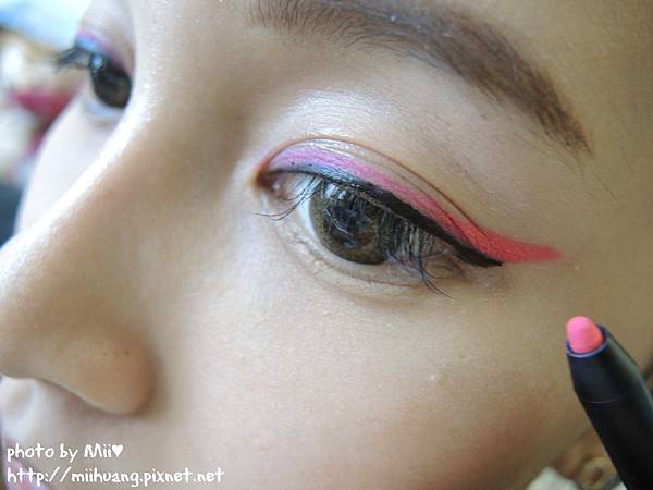 情人節妝容穿搭