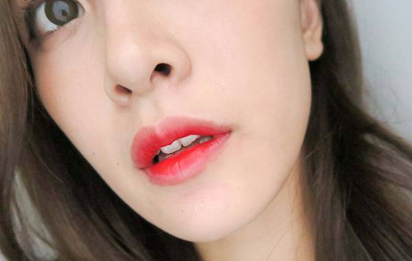 韓國BEAUTY PEOPLE刺青亮澤唇露