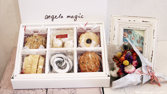 我也有中秋節的安琪拉禮盒，好幸福喔!!