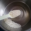 步驟1:要煮的米的份量