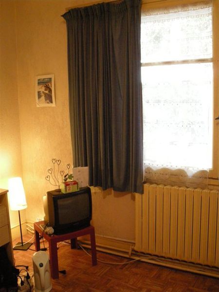電視與暖器窗